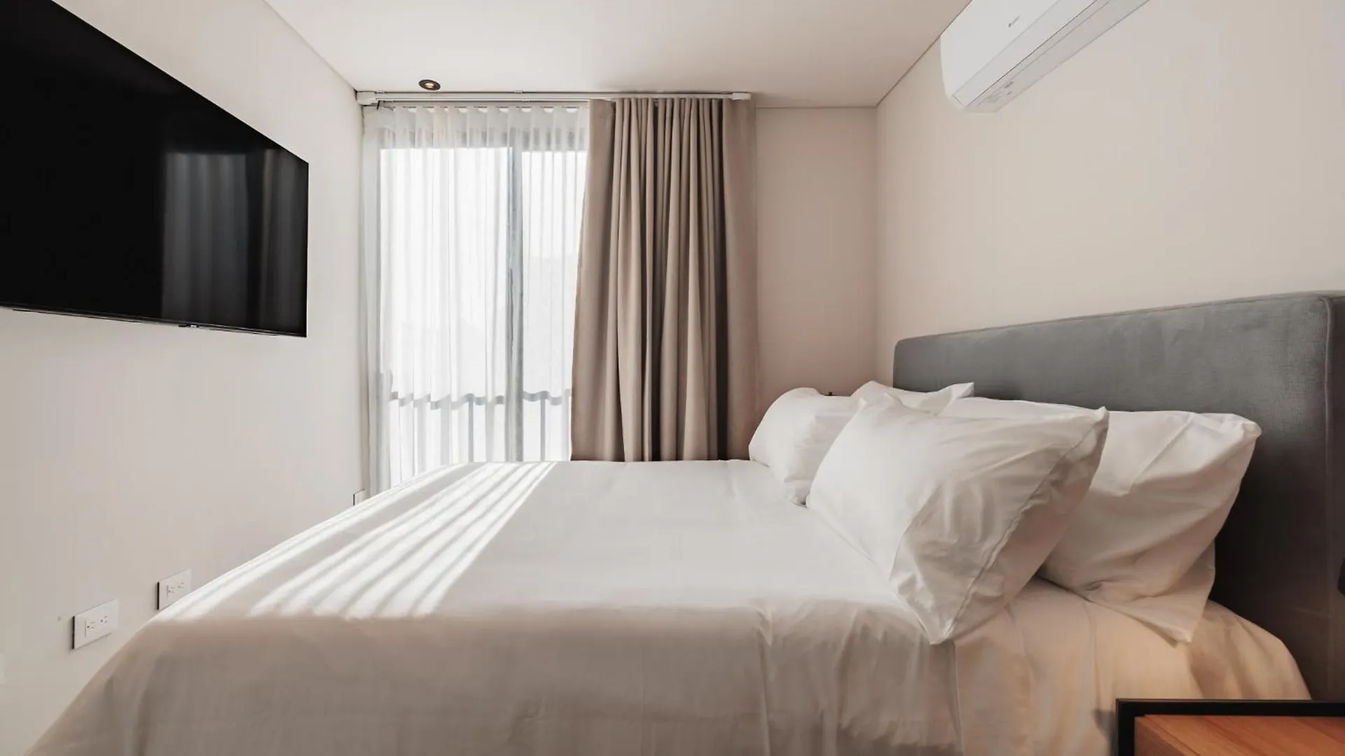 Apartamentos Lujosos En Edificio Morph En El Poblado 메딜린 아파트