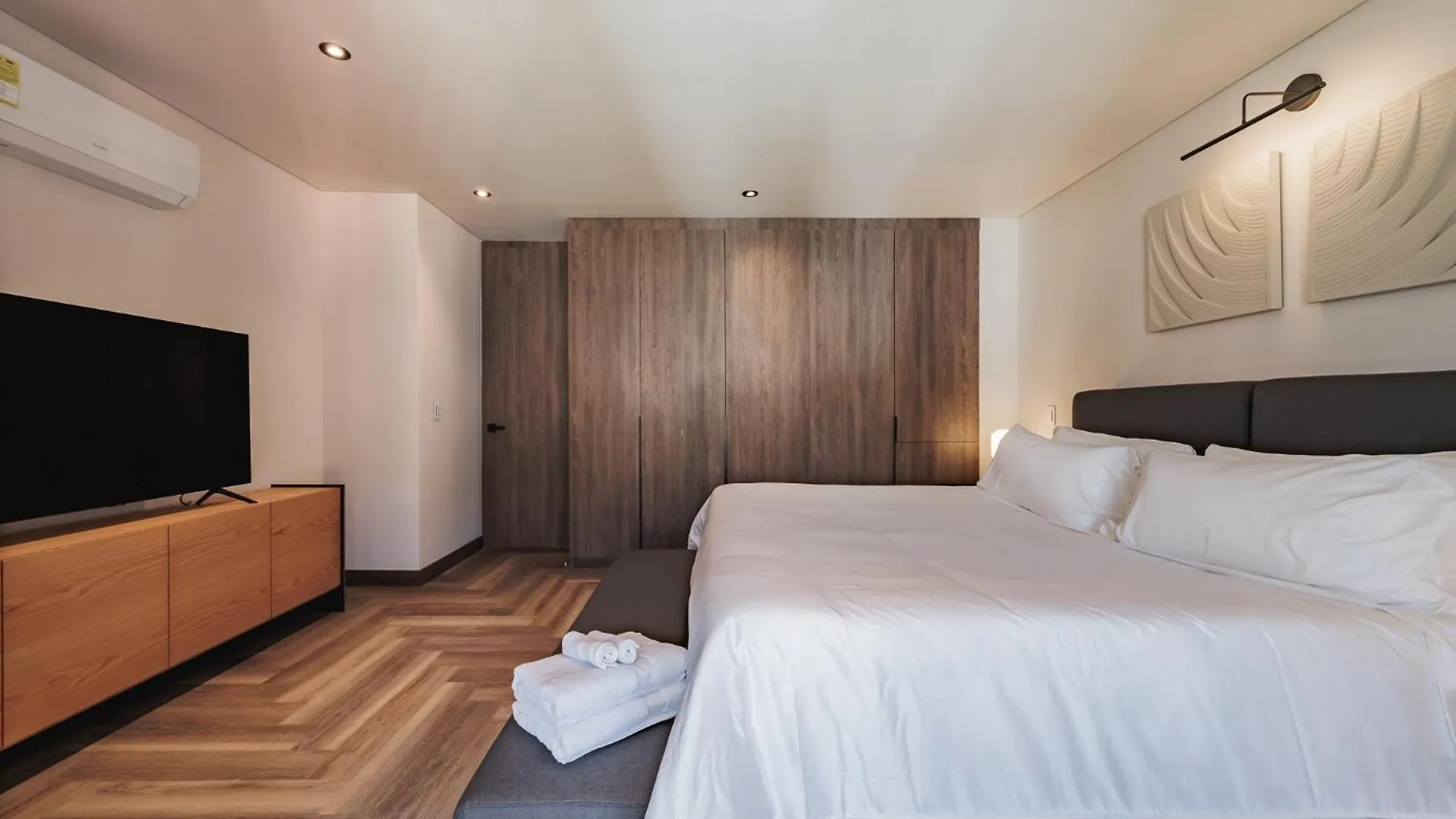 Apartamentos Lujosos En Edificio Morph En El Poblado 메딜린