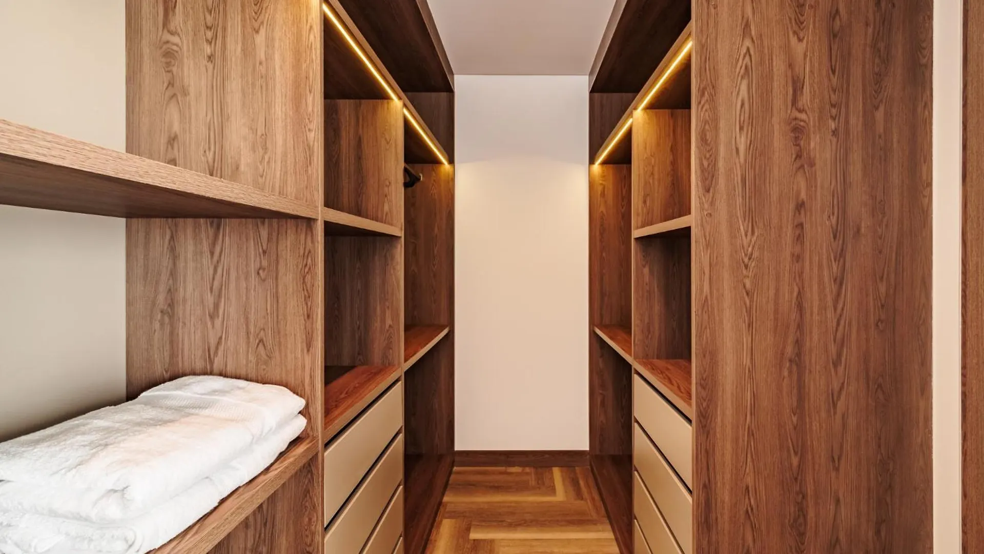Apartamentos Lujosos En Edificio Morph En El Poblado 메딜린 콜롬비아