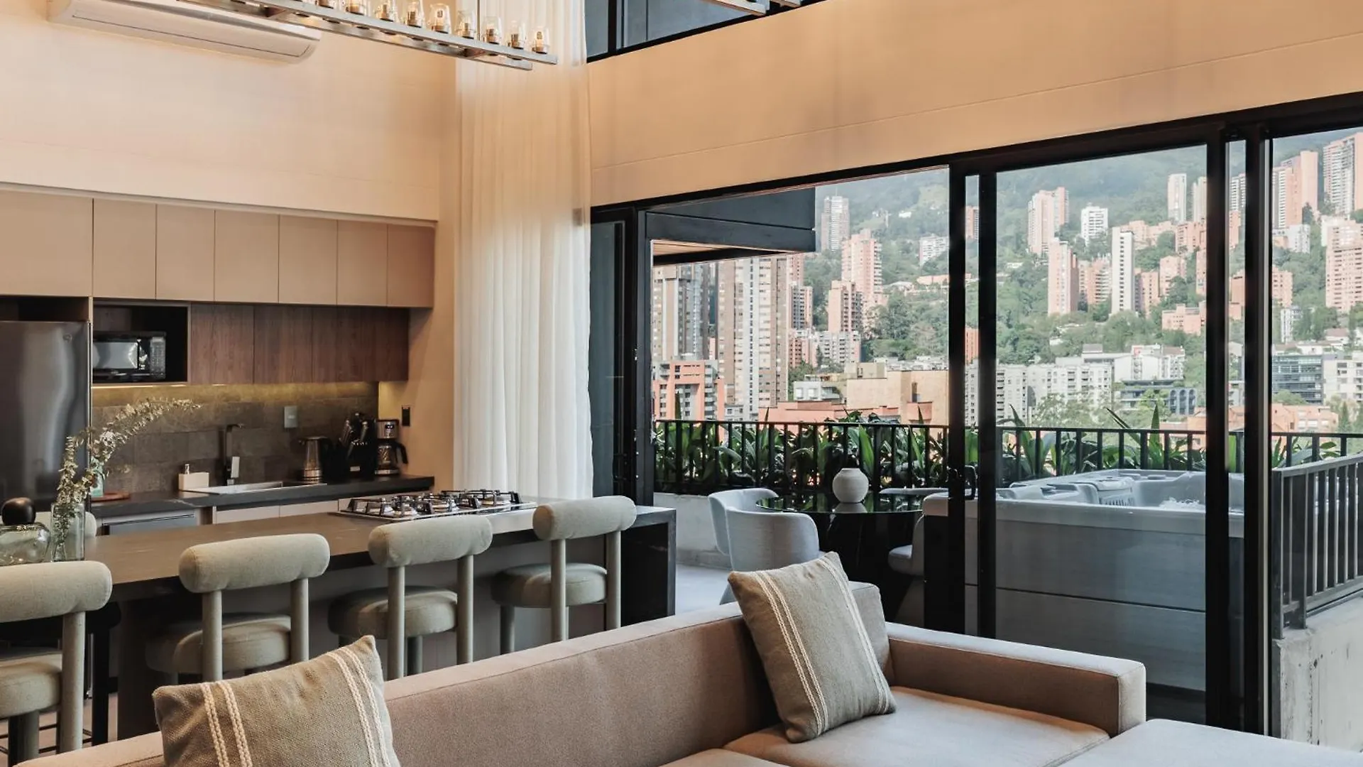 Apartment Impresionantes Aptos En Edificio Morph Con Vista Increible A El Poblado Medellin