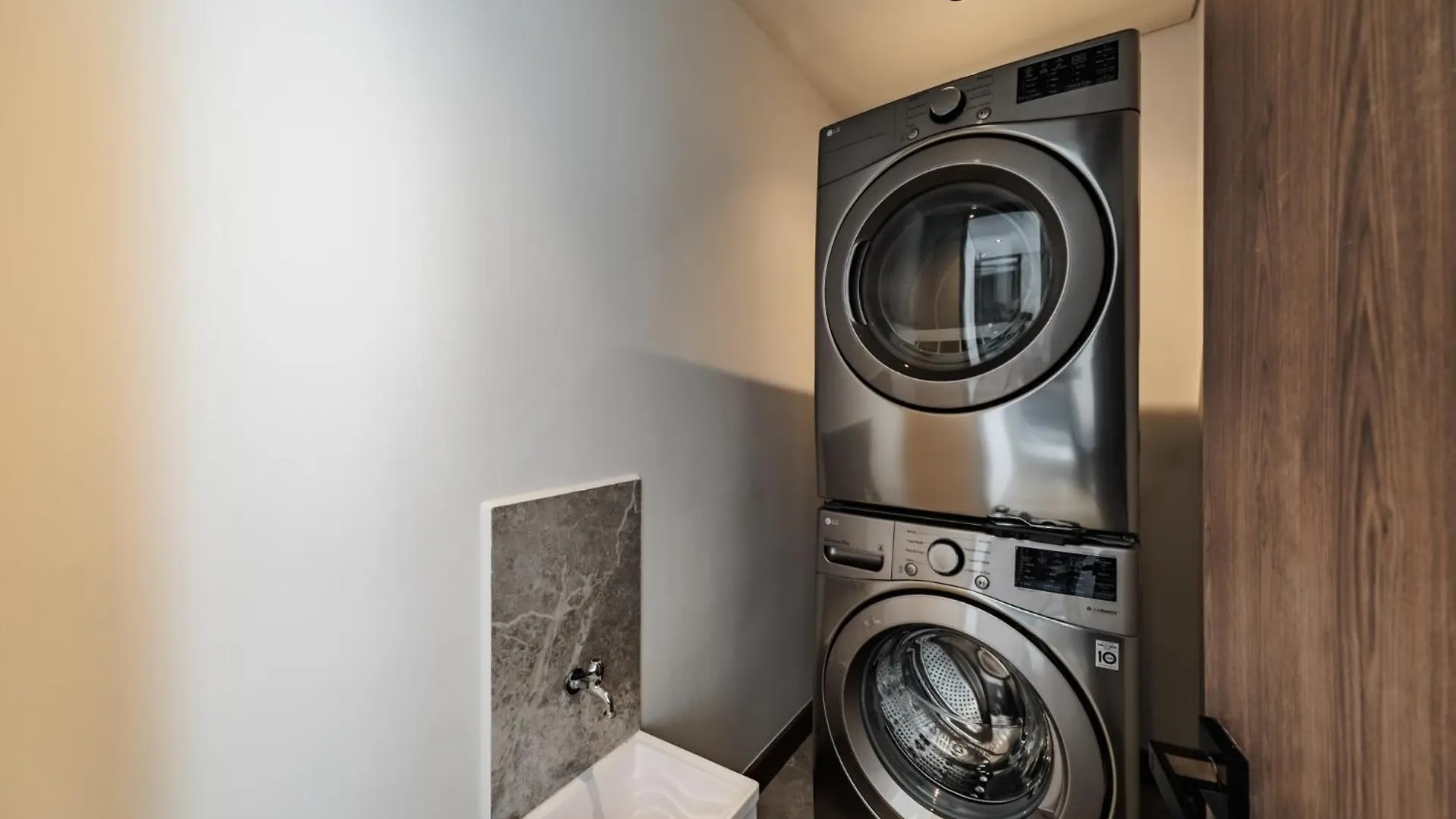 Apartamentos Lujosos En Edificio Morph En El Poblado Medellín 0*,